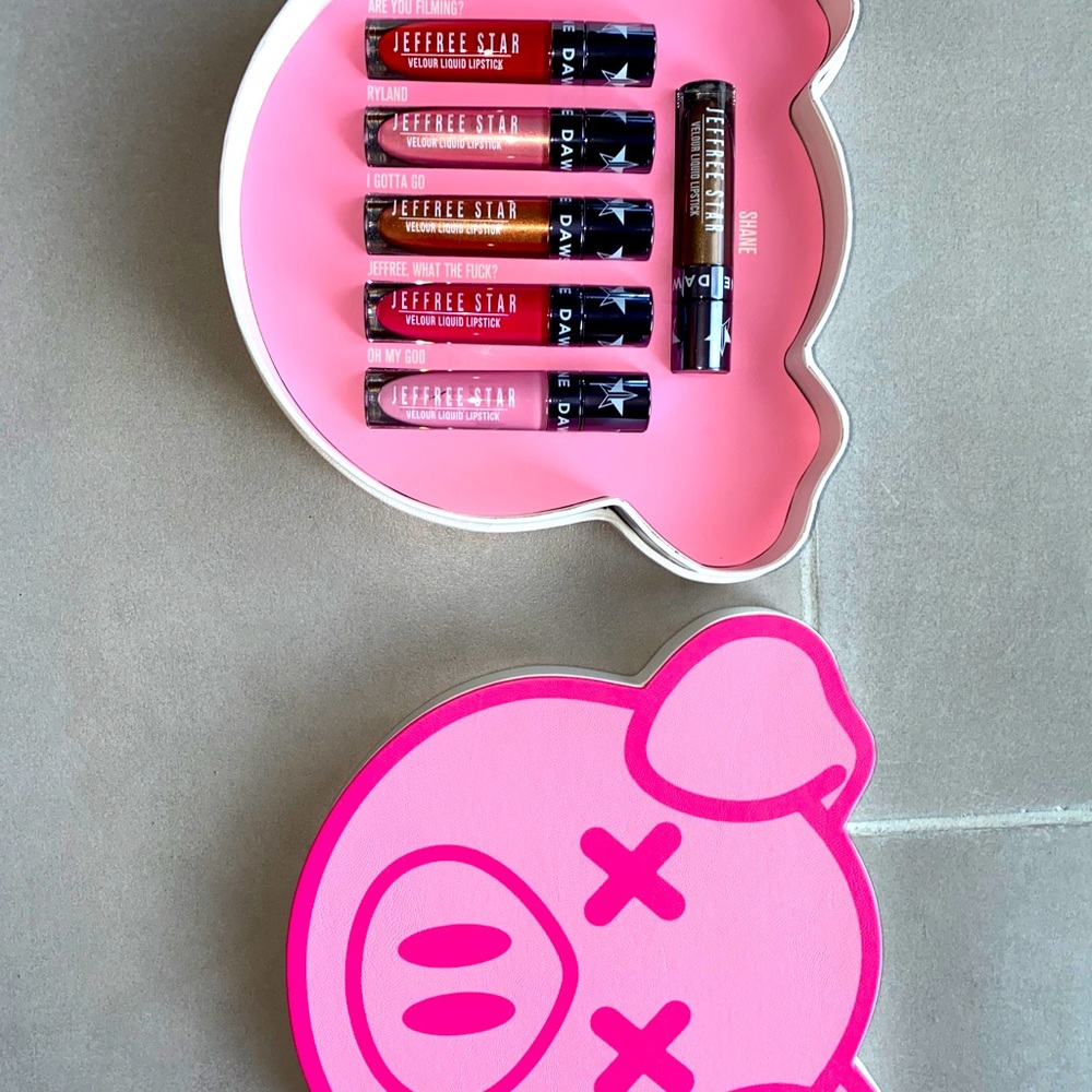 Jeffree star conspiracy pig liquid lip set